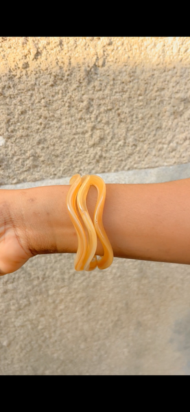 Bracelet en plastique couleur vifs