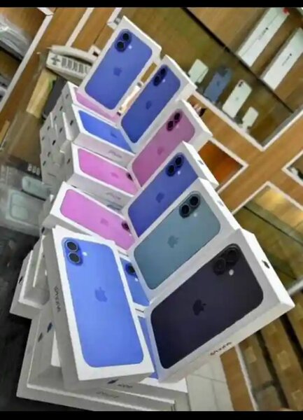 Apple iPhone 13