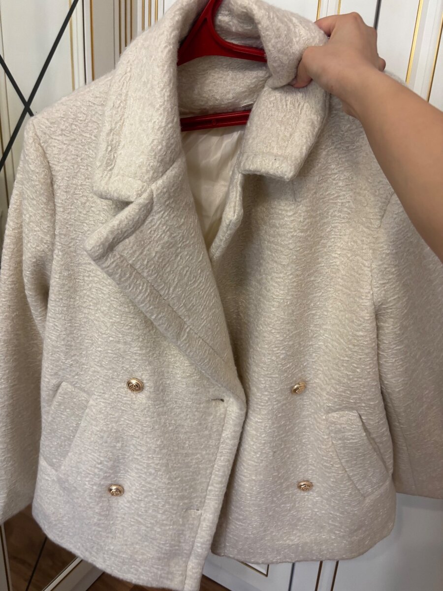 Укороченное пальто