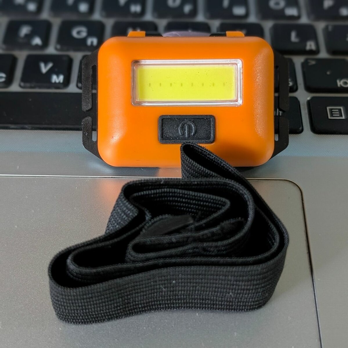 Налобный фонарь