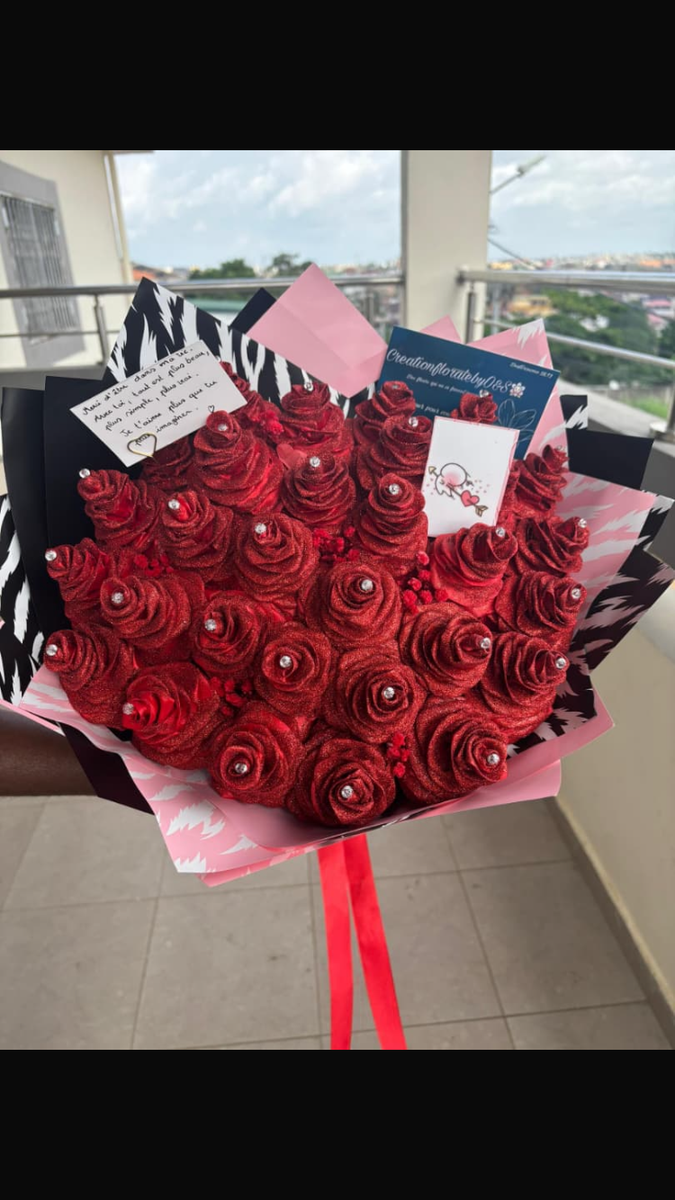Bouquet de roses rouges en décoration