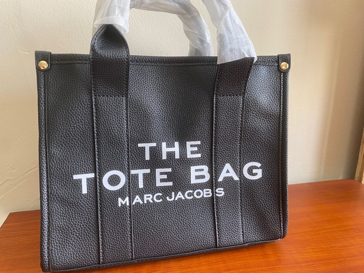 The tote bag