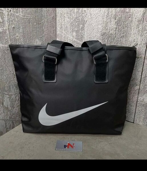 Sac fourre-tout de marque