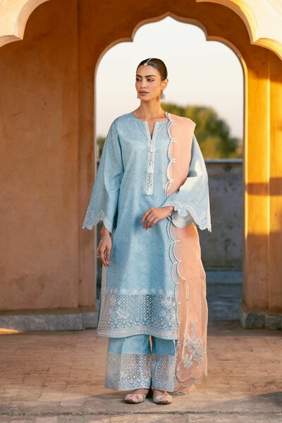 Ready to wear embroidered lawn 3 piece