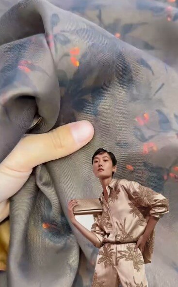 Красивая лёгкая и дышащая ткань Купра для пошива одежды