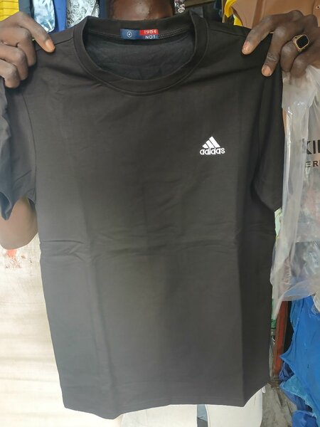 T-shirts de marque tendance