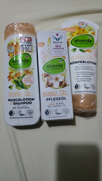 Lotions et shampooings bébé Alverde
