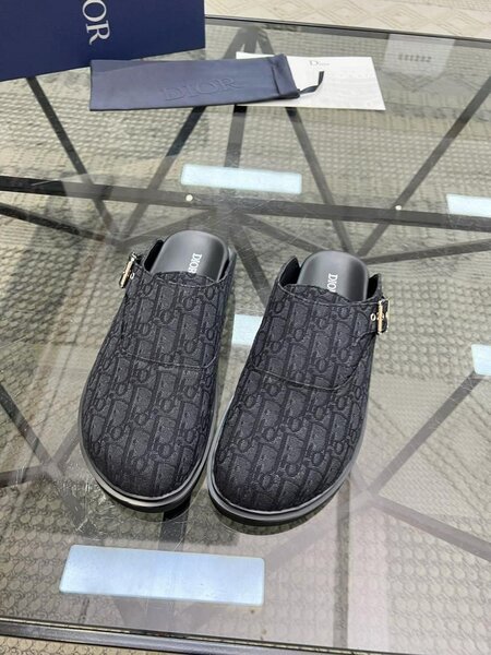 Mules élégantes en toile