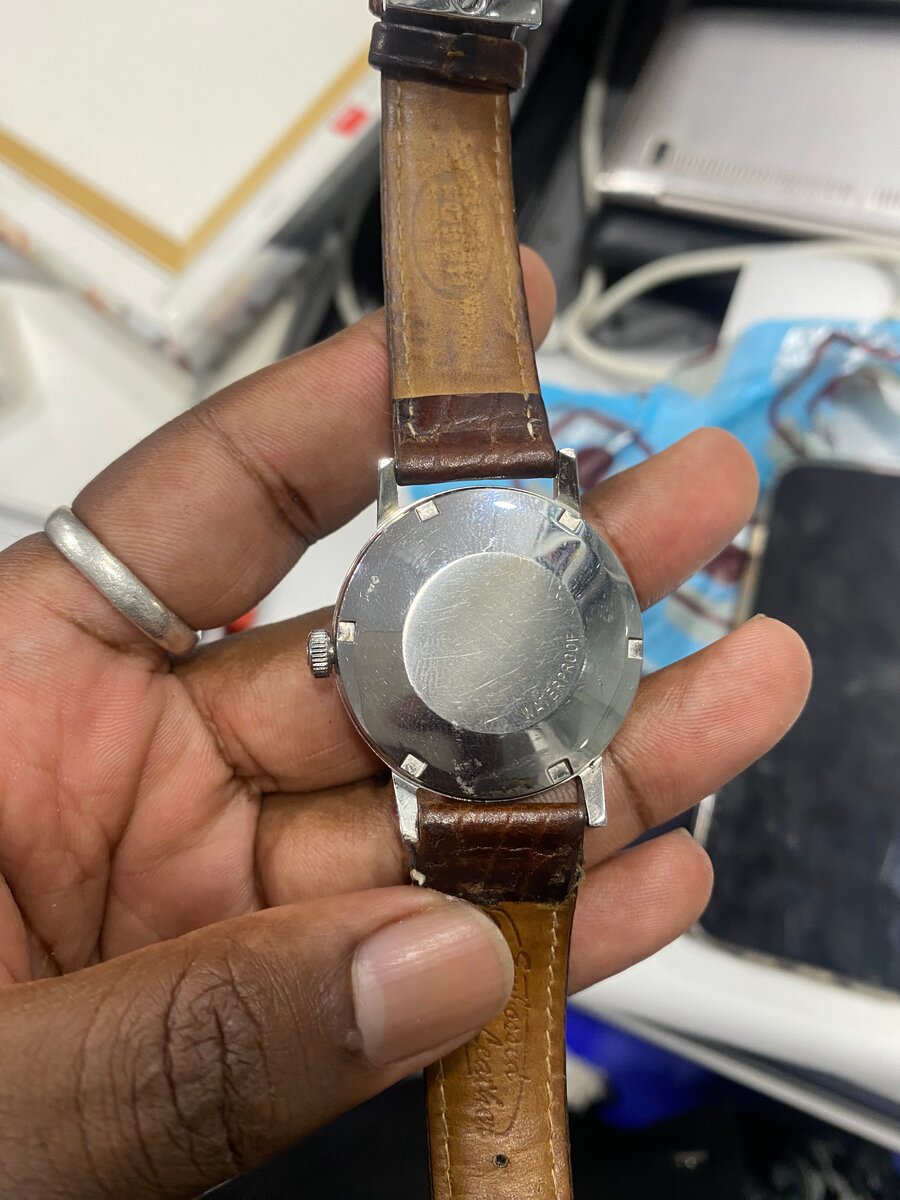 Montre Omega Genève vintage