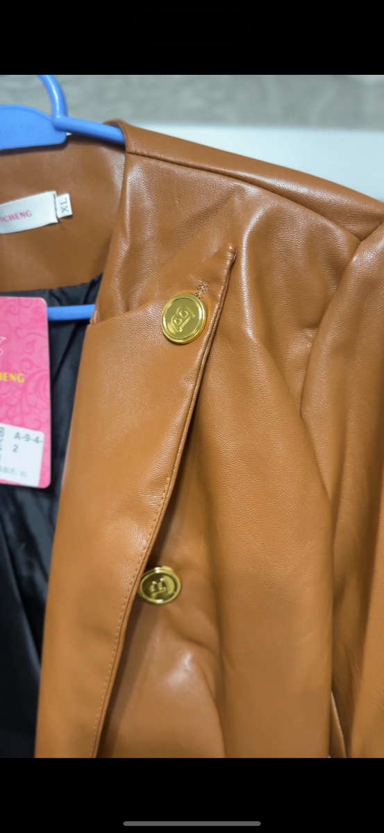 Пиджак из эко кожи новый