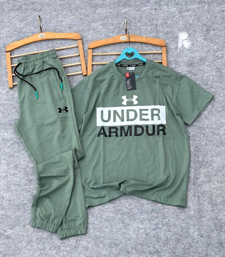 Ensemble sport Under Armdur
