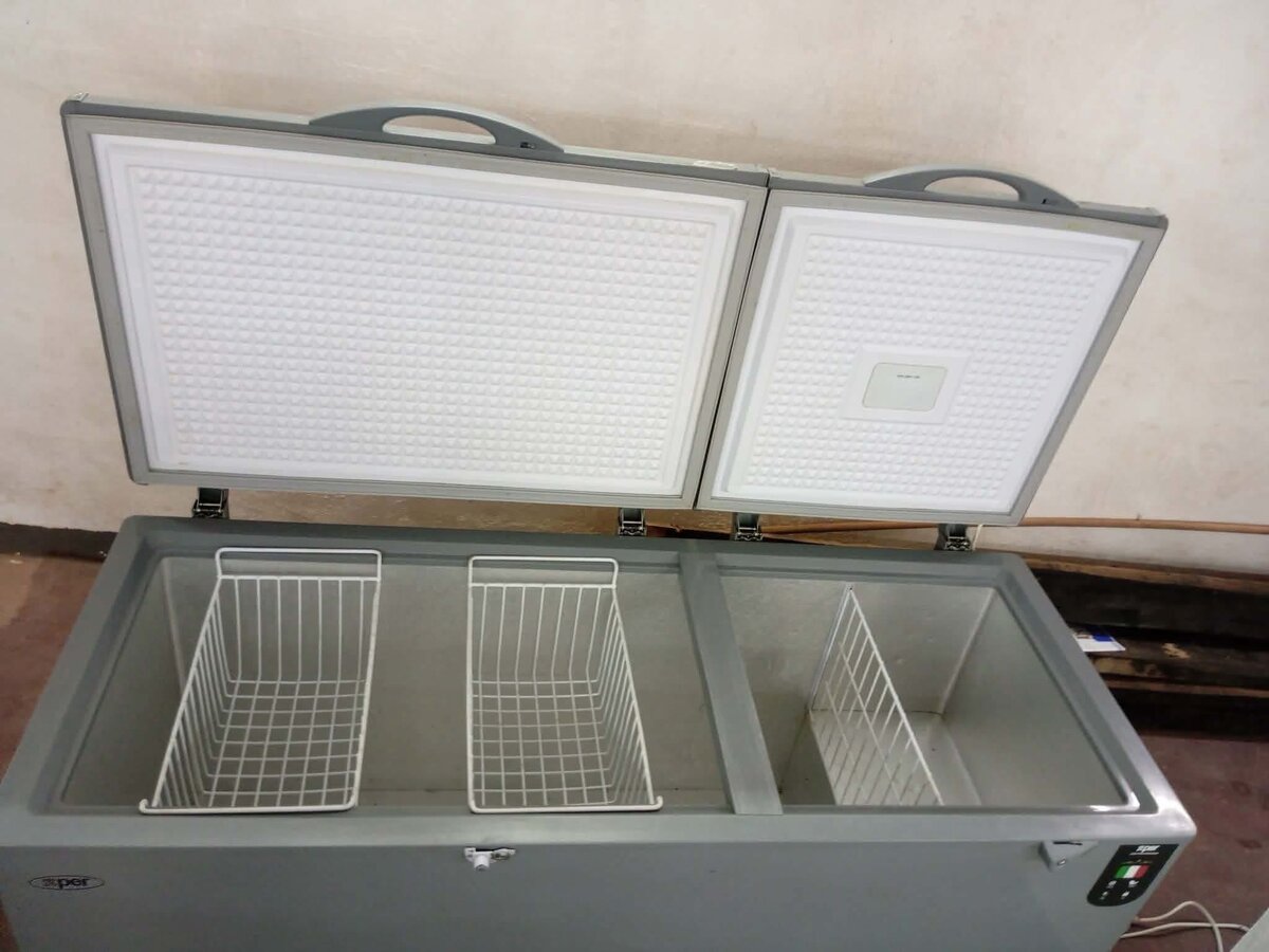 Congélateur coffre 2 portes