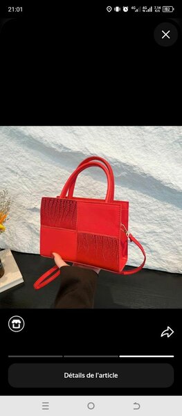 Sac à main rouge élégant