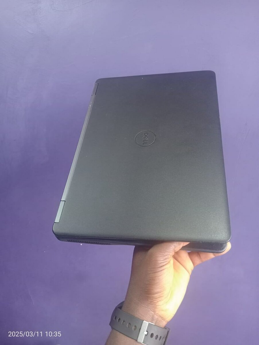 Dell Latitude 7450 pro