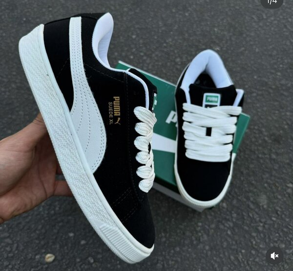 Baskets noires Puma Suede