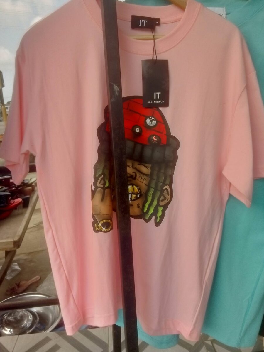 T-shirts graphiques colorés