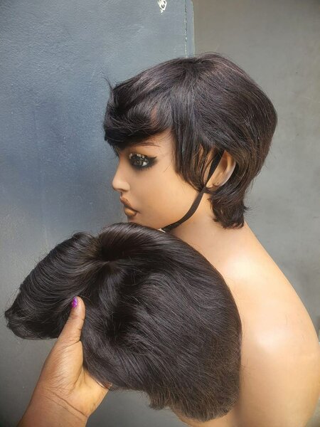 Perruque courte élégante