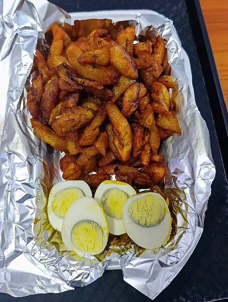 Banane plantain et œufs