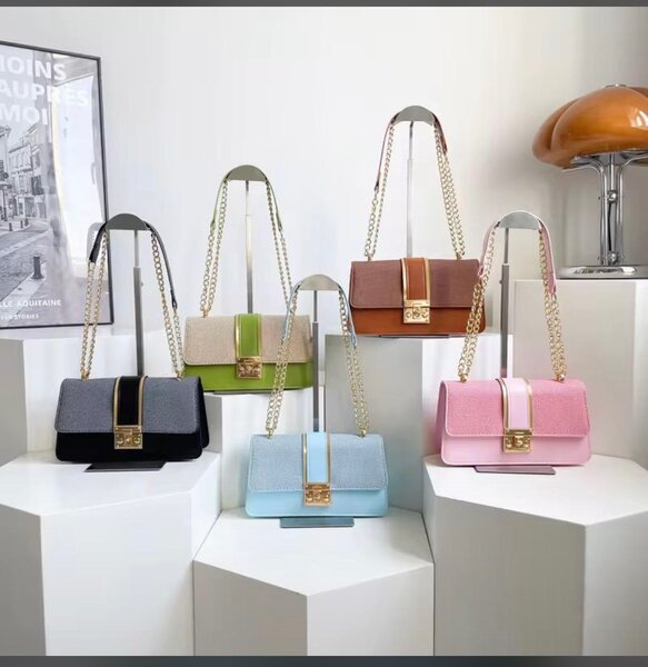 Élégants sacs à main tendance