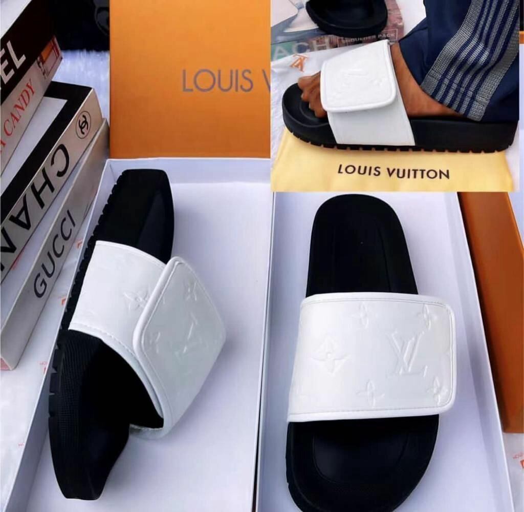 Louis Vuitton Solid Slippers