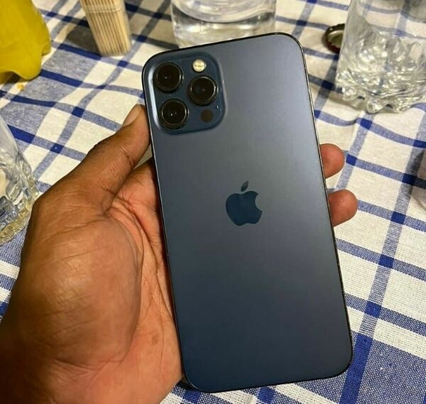 Apple iPhone 13 Pro Max - Smartphone