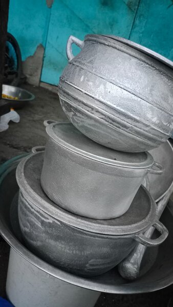 Casserole en fonte robuste