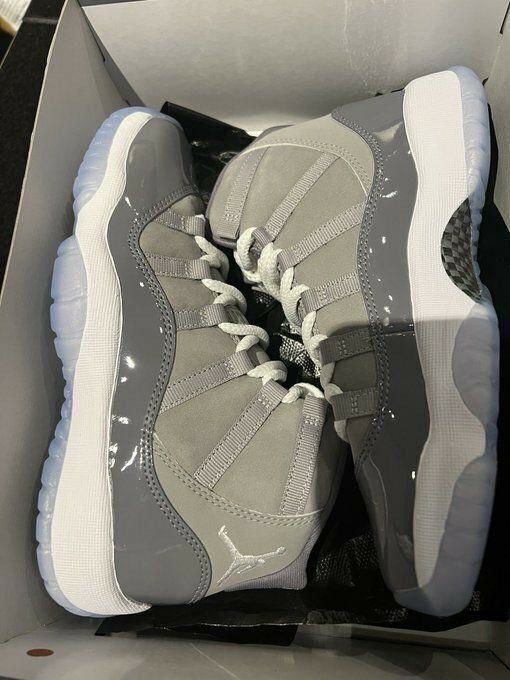 Sneakers Air Jordan 11 Gris