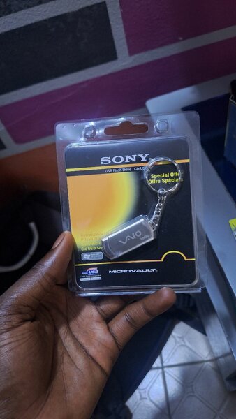 Clé USB Sony Microvault