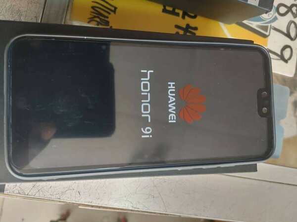 Brand new Huawei honor 9i 128gb/6gb ram 5000mAh battery capa