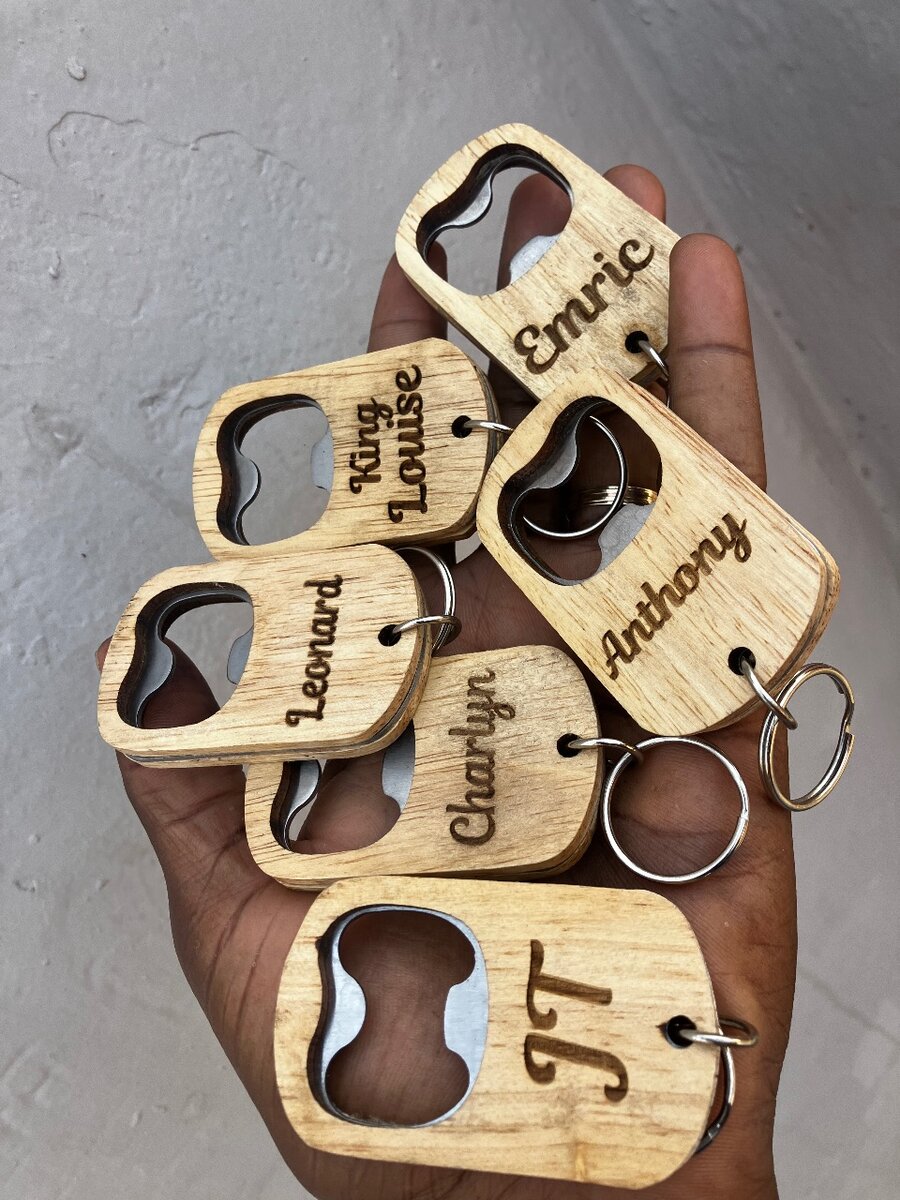 Customized Wooden Keyholder