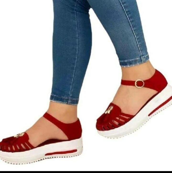 Sandales plates pour femme