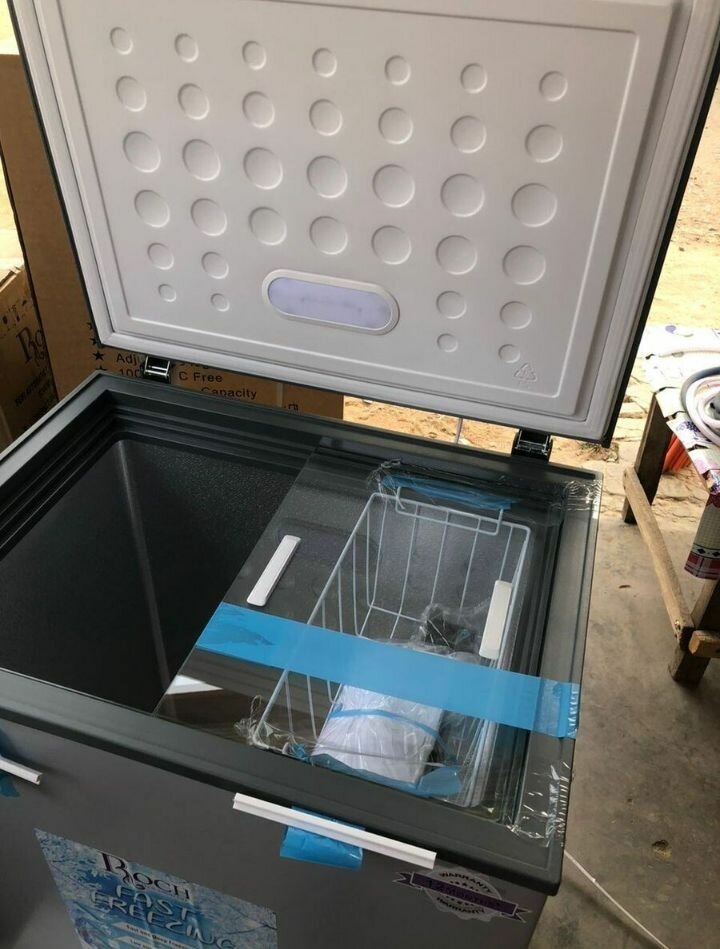 Chest freezer