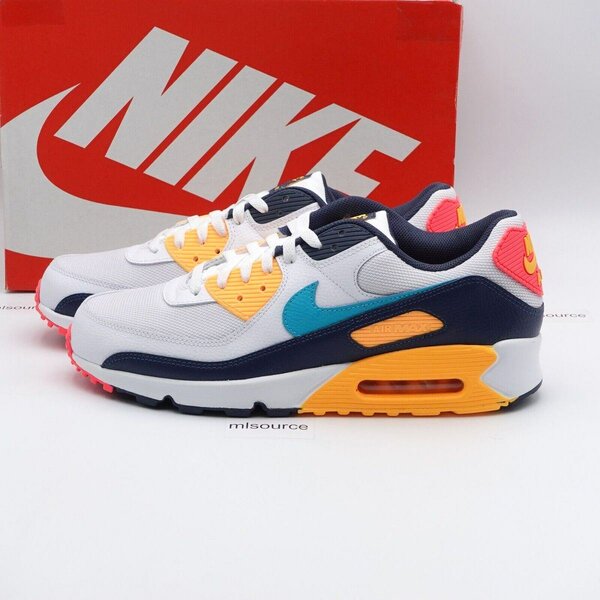 Nike Air Max 90 Sneakers