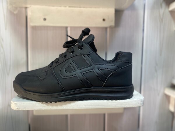 Baskets noires homme élégantes