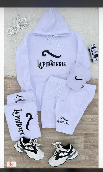Complet piraterie  qualité supérieur