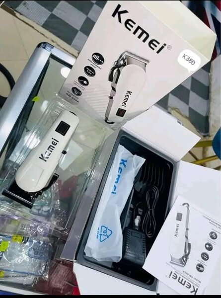 KEMEI RECHARGEABLE BARBING