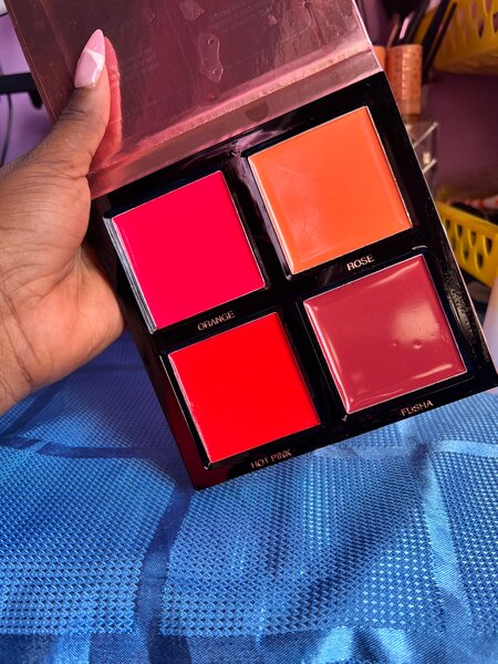 Palette de blushs vibrants