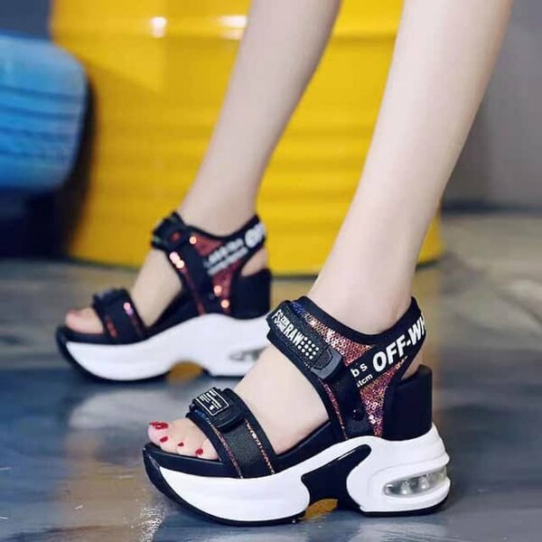 Cute ladies sandals