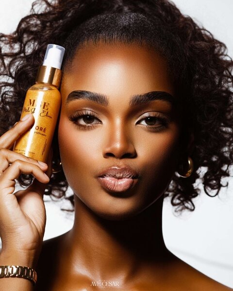 Huile scintillante doré