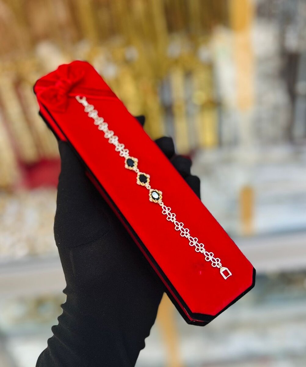 Bracelet en argent avec pierres