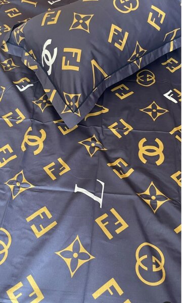 Набор простынь + 2 наволочки