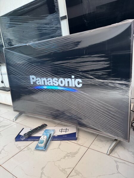 55inches full digital satellite CURVED PANASONIC TV