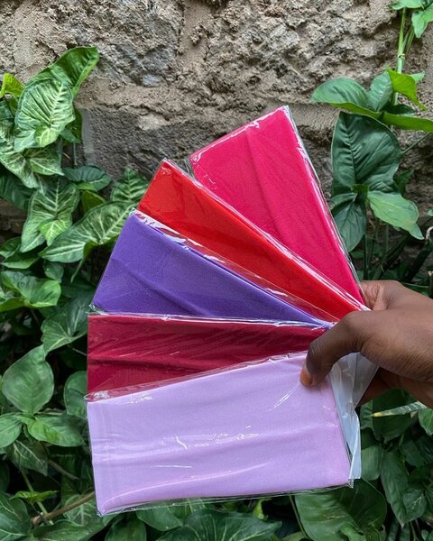 Lot de foulards colorés élégants