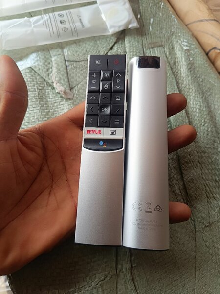 TCL androïde Originale en aluminium avec vocale