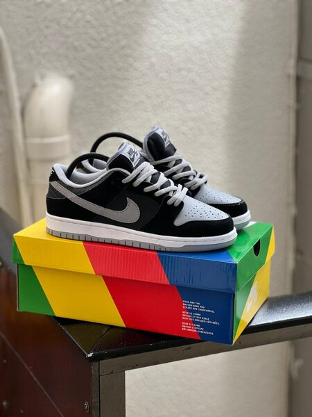 Nike Dunk Low SB noir gris