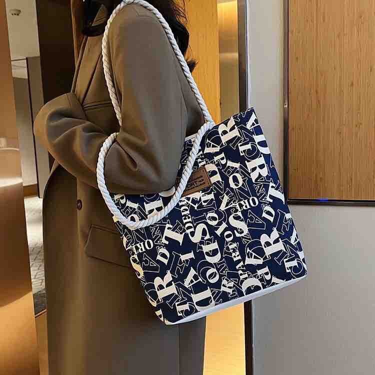 Trendy Rope Handle Tote Bag