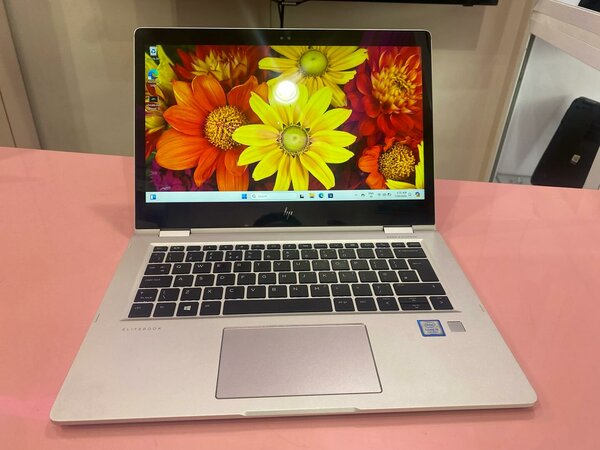 HP Elitebook 1030 G2