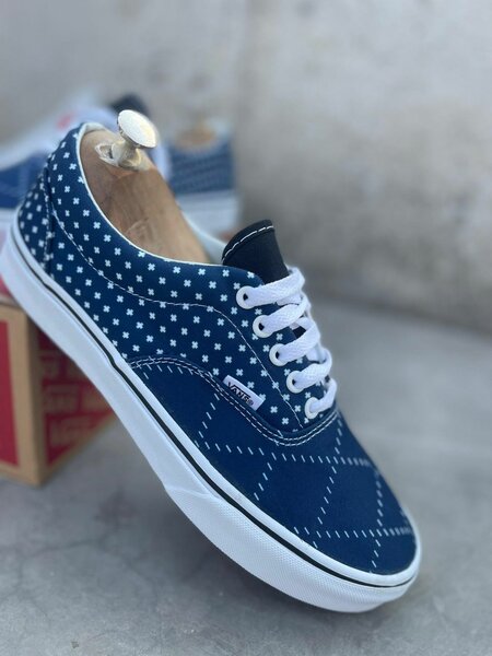 Baskets Vans bleu à motifs
