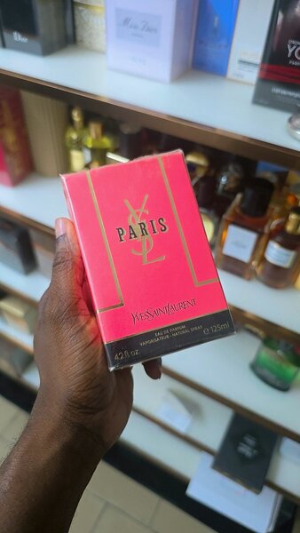 Parfum Yves Saint Laurent Paris