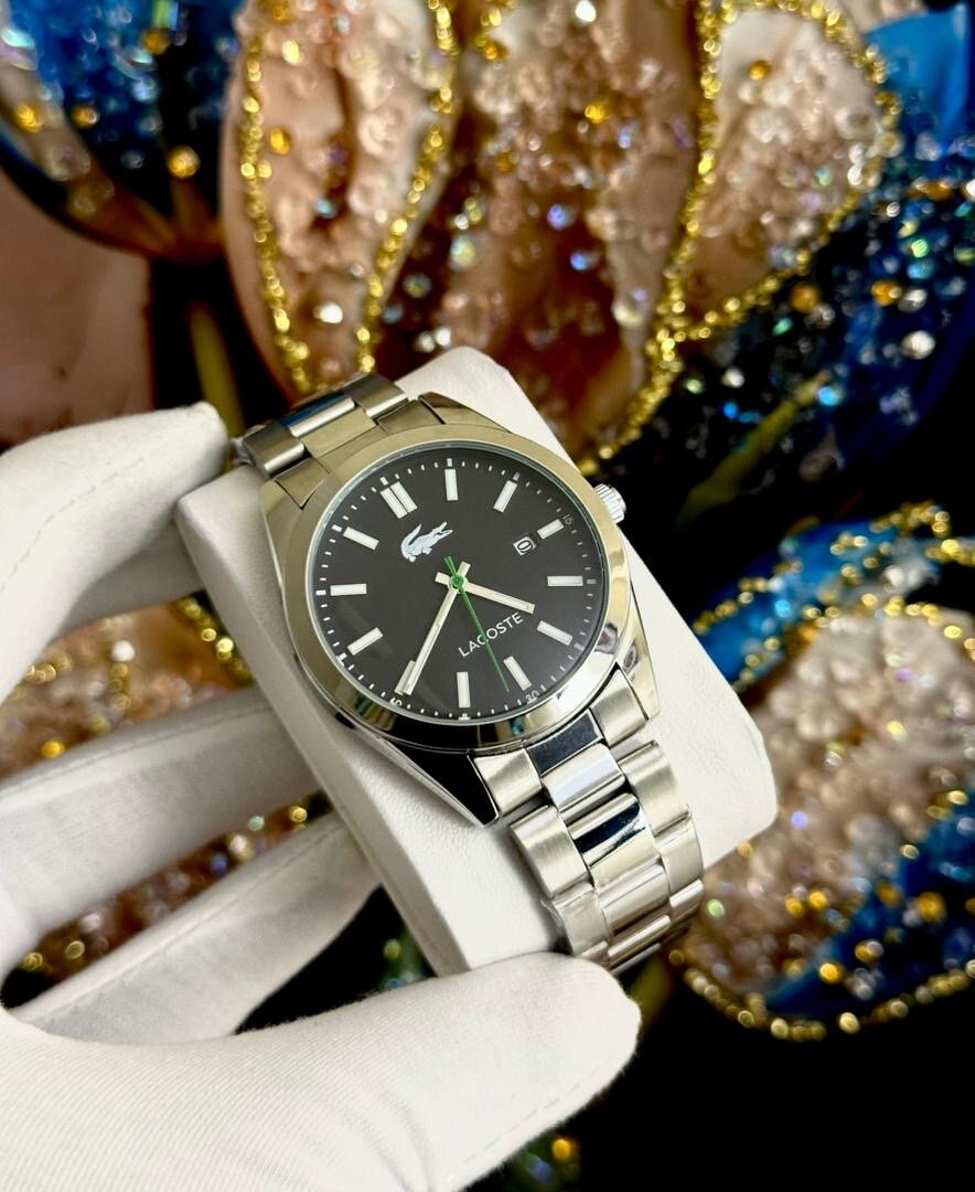 Montre Lacoste élégante